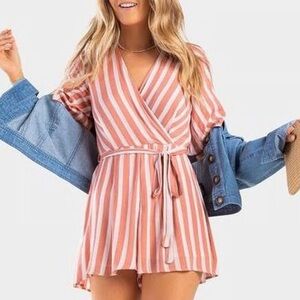 Blue Rain by Francesca’s Striped Tie Waist Lined‎ Romper Size Small EUC